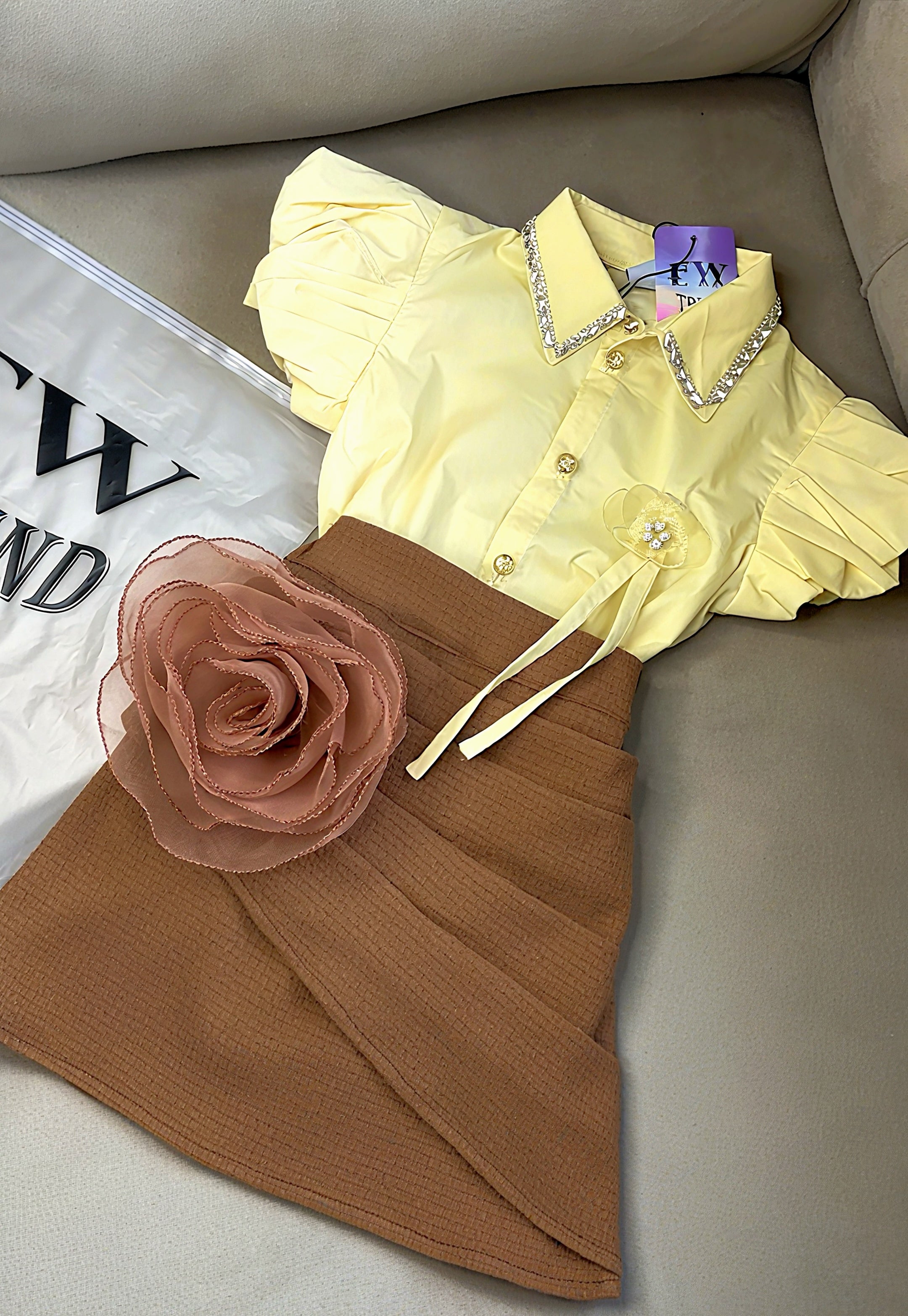 Formal cotton collar shirt with 3D floral skirt