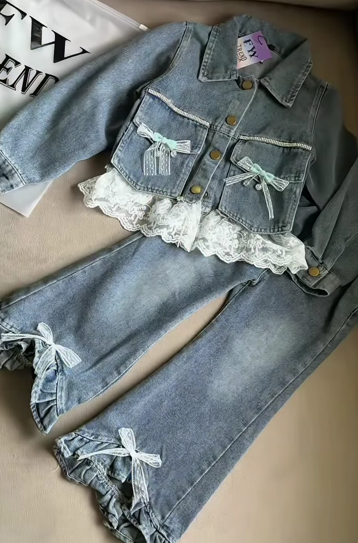 full jeans open laced shirt with pant